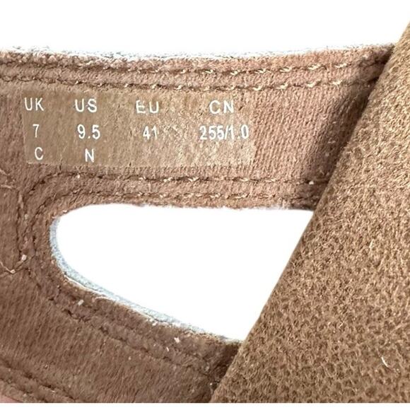 Clarks Collection Women’s White Leisa Cacti Leather Comfy Sandals Size 9.5 - Picture 9 of 12